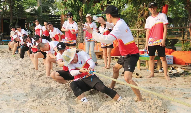 Beach Tug of War