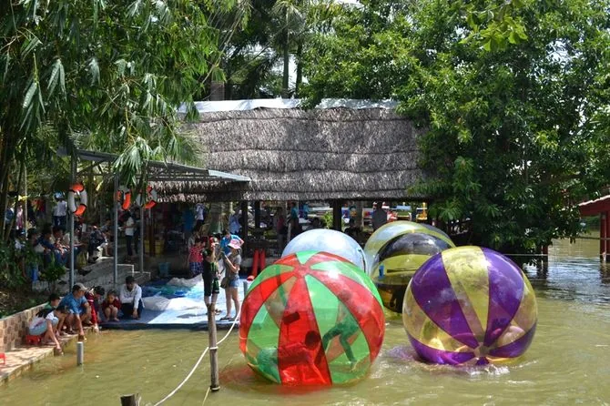 Water Roller Ball