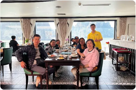 A relaxed family lunch on a Ha Long Bay cruise